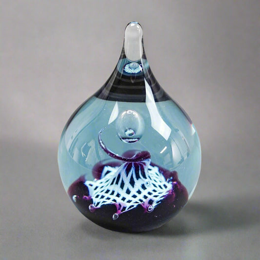 Caithness Scotland Saracen Vintage Teardrop Art Glass Paperweight U50565