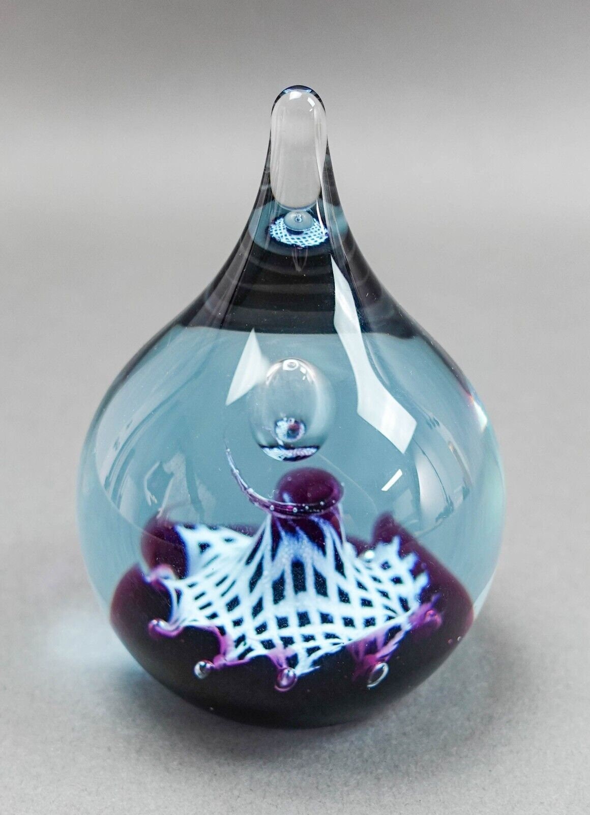 Caithness Scotland Saracen Vintage Teardrop Art Glass Paperweight U50565