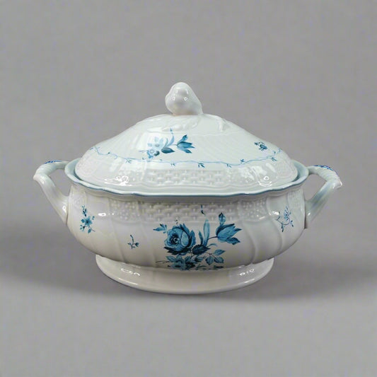 Mikasa Japan Precious Blue Sheffield D2502 Blue Floral Tureen With Lid