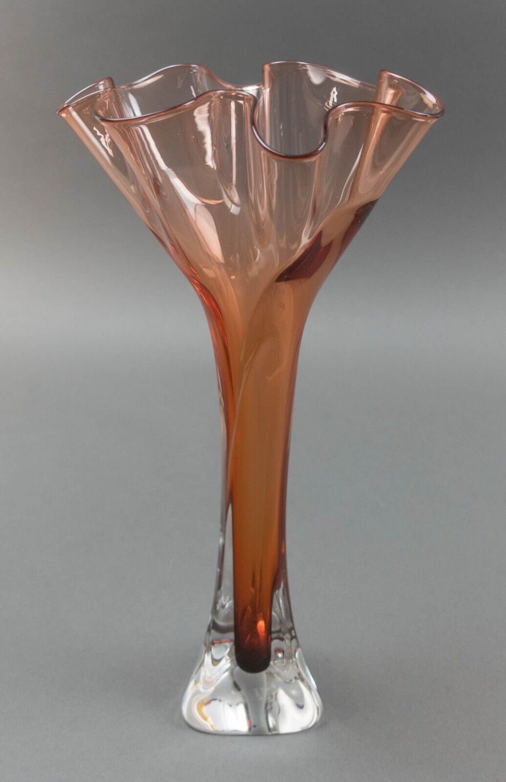 Jonathan Winfisky 2000 Signed Handkerchief Art Glass Flower Vase 11 1/2"
