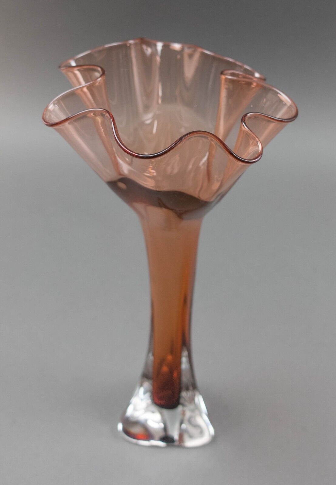 Jonathan Winfisky 2000 Signed Handkerchief Art Glass Flower Vase 11 1/2"