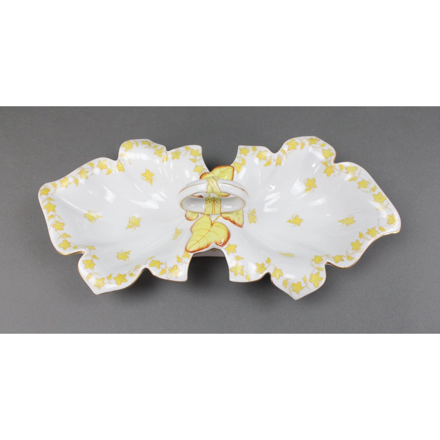 Herend Hungary 7511 Yellow Large Double Leaf Plate Serving Dish Centerpiece Rare