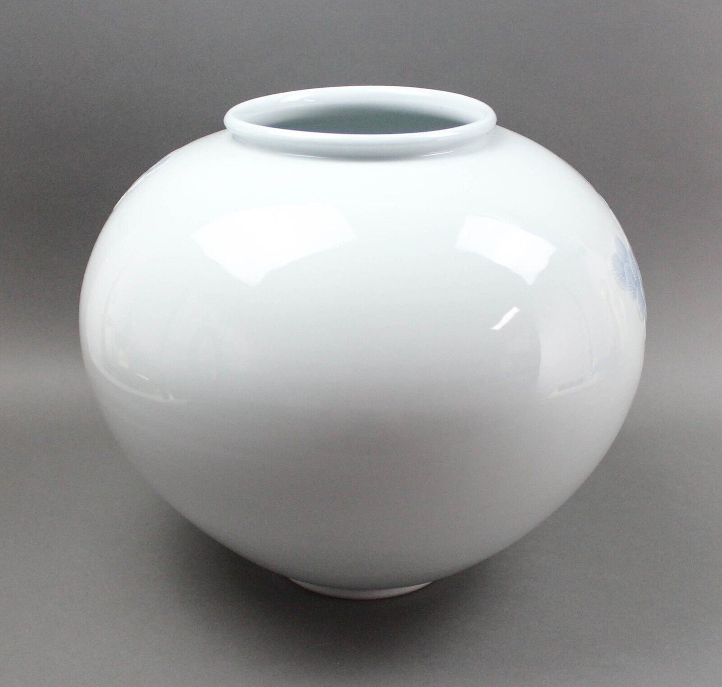 Huge Vintage Chinese Asian Koi Fish Celadon Porcelain Pottery Vase Moon Jar