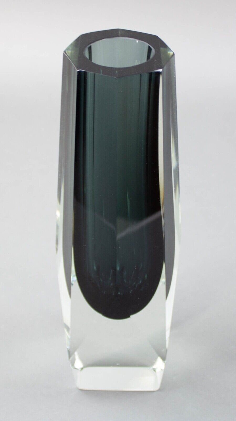 Mandruzzato Murano Italian Sommerso Smoke Gray Faceted Art Glass Vase 11" Tall