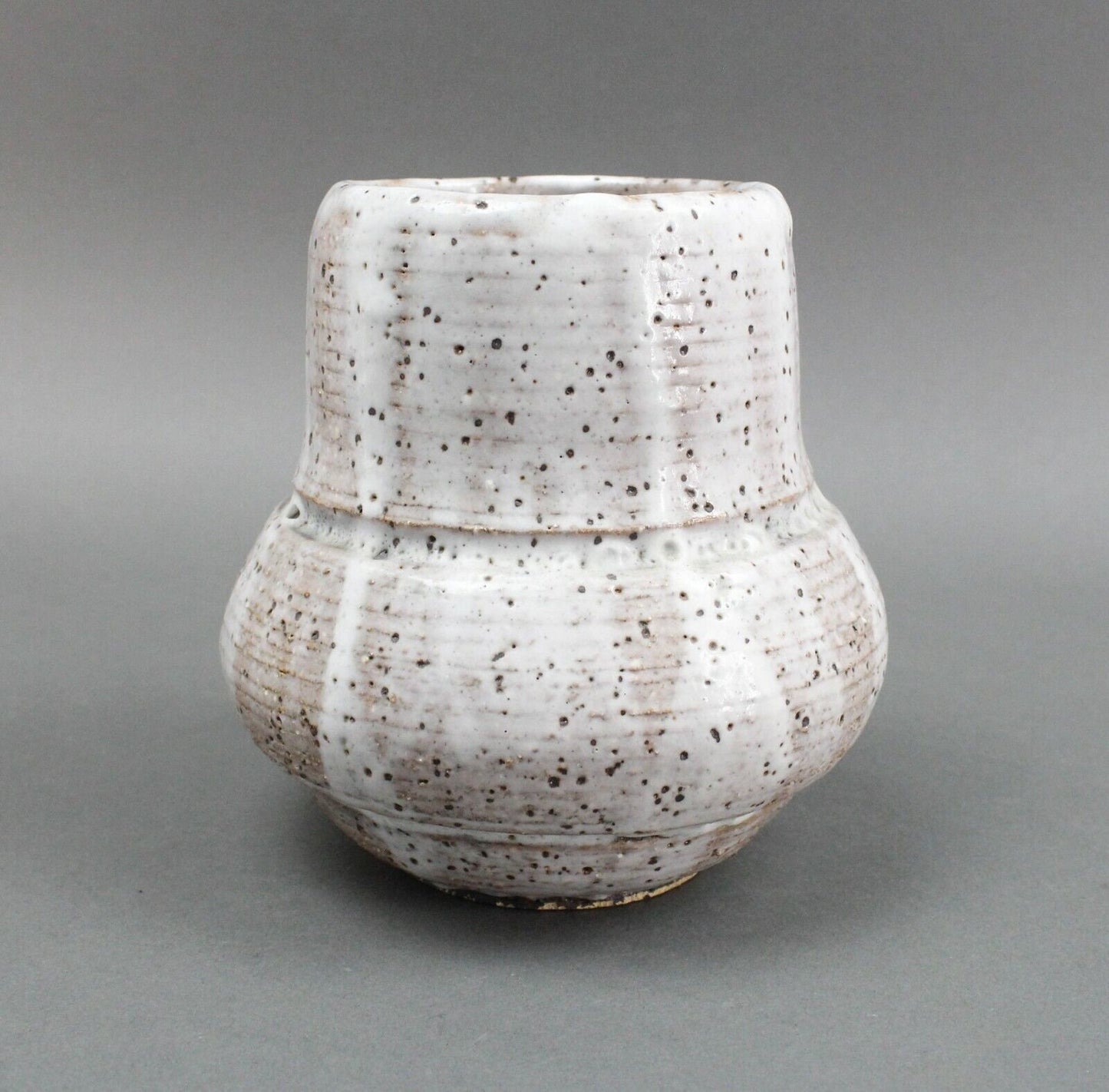 Davis Signed Studio Art Pottery Vase Vessel Wheel Thrown Mid Century Modern
