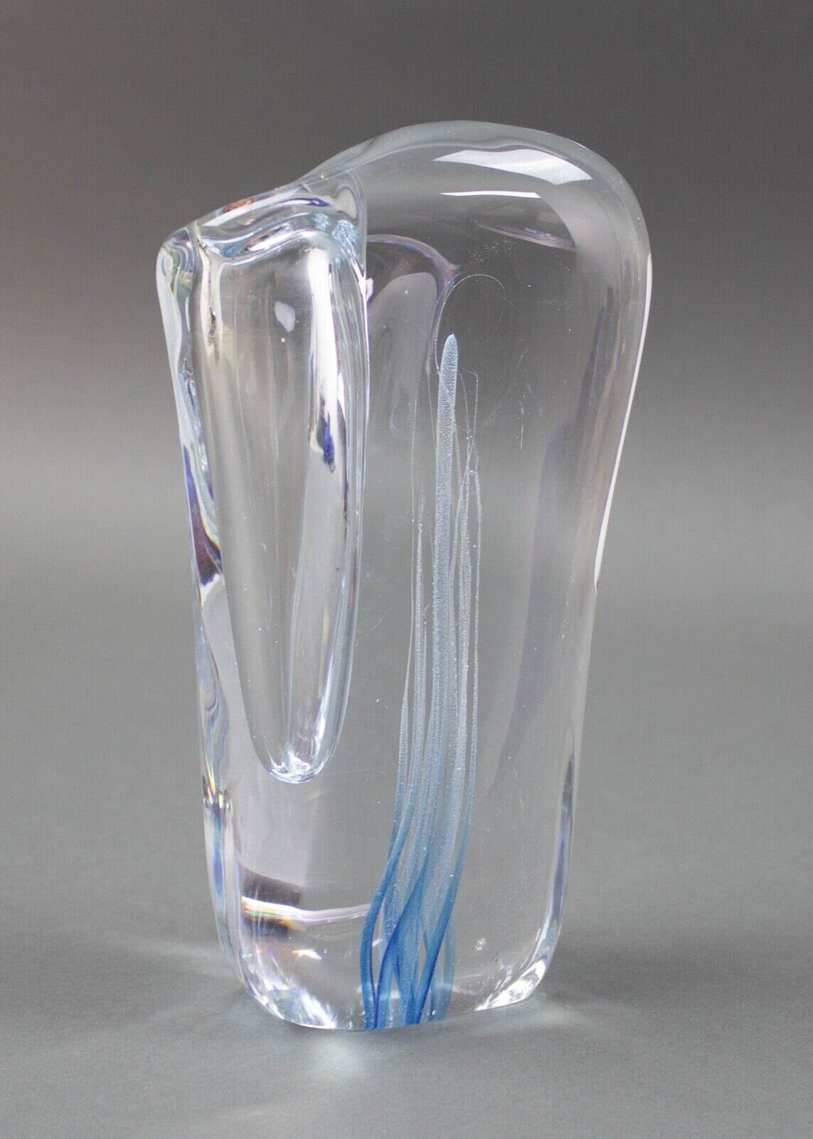 Marcolin Sweden M51 Signed Blue & White Sea Anemone Art Crystal Vase 8" Vintage