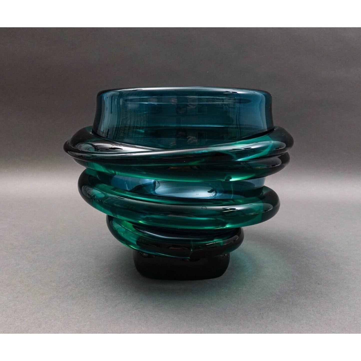 Tommie Rush (American, B. 1954) Signed Green Heavy Art Glass Bowl Sculpture