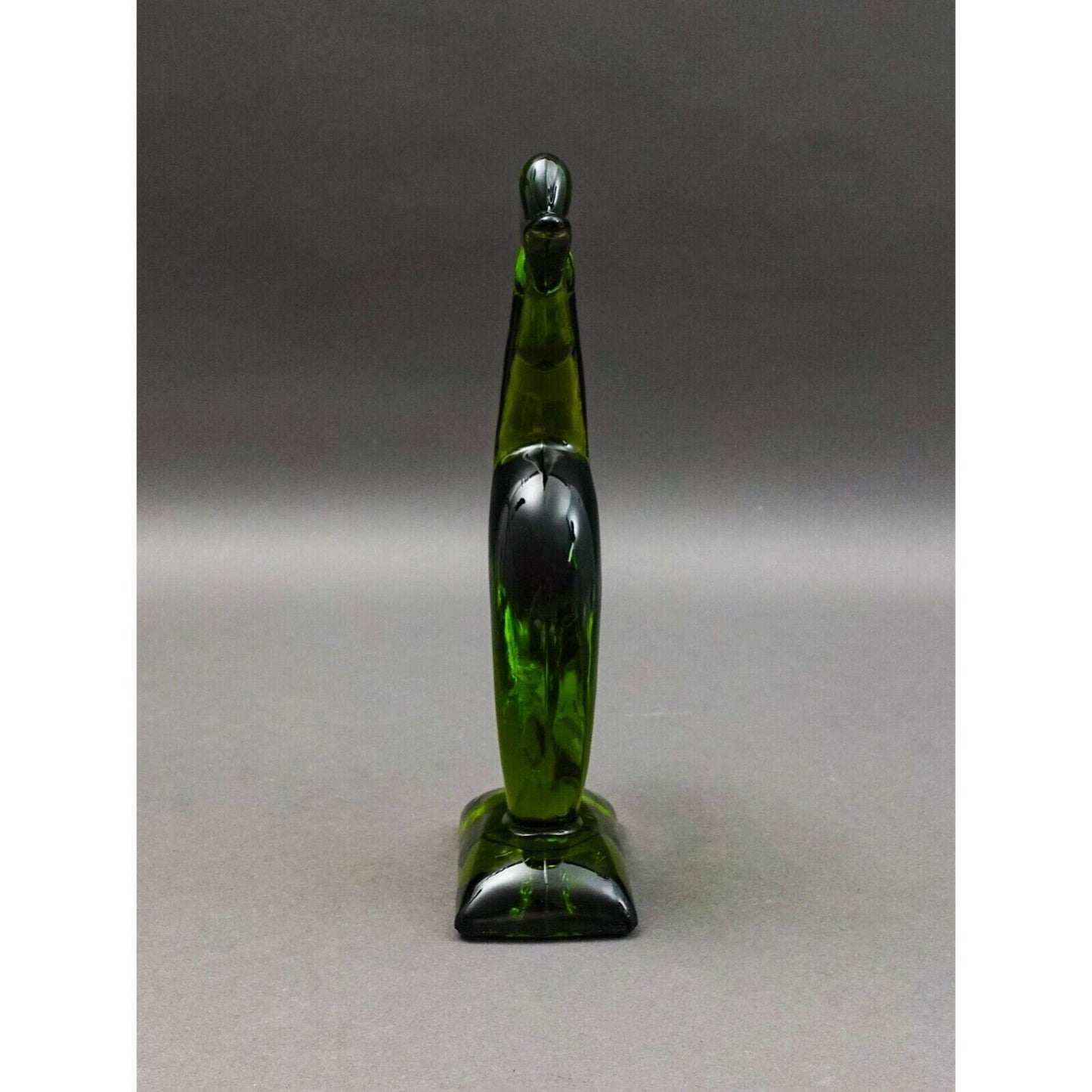 Viking Glass Epic Line Avocado Green Kellogg Rooster Sculpture 9 1/2"