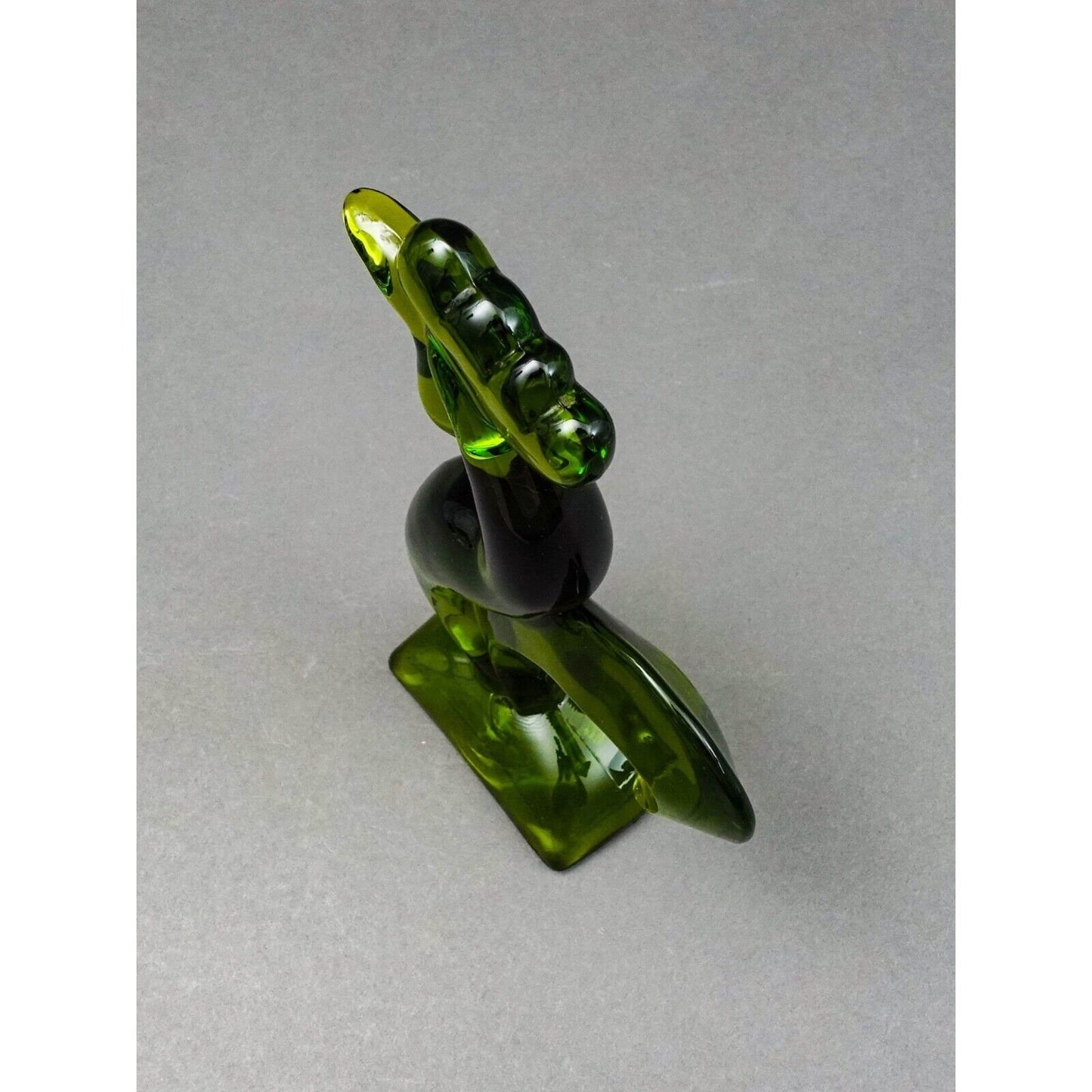 Viking Glass Epic Line Avocado Green Kellogg Rooster Sculpture 9 1/2"