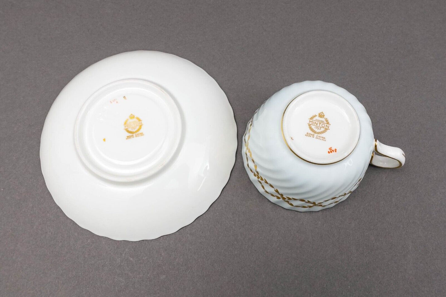 Minton England S600 Gold Laurel Leaves Light Blue Tea Cup & Saucer Set Of 4