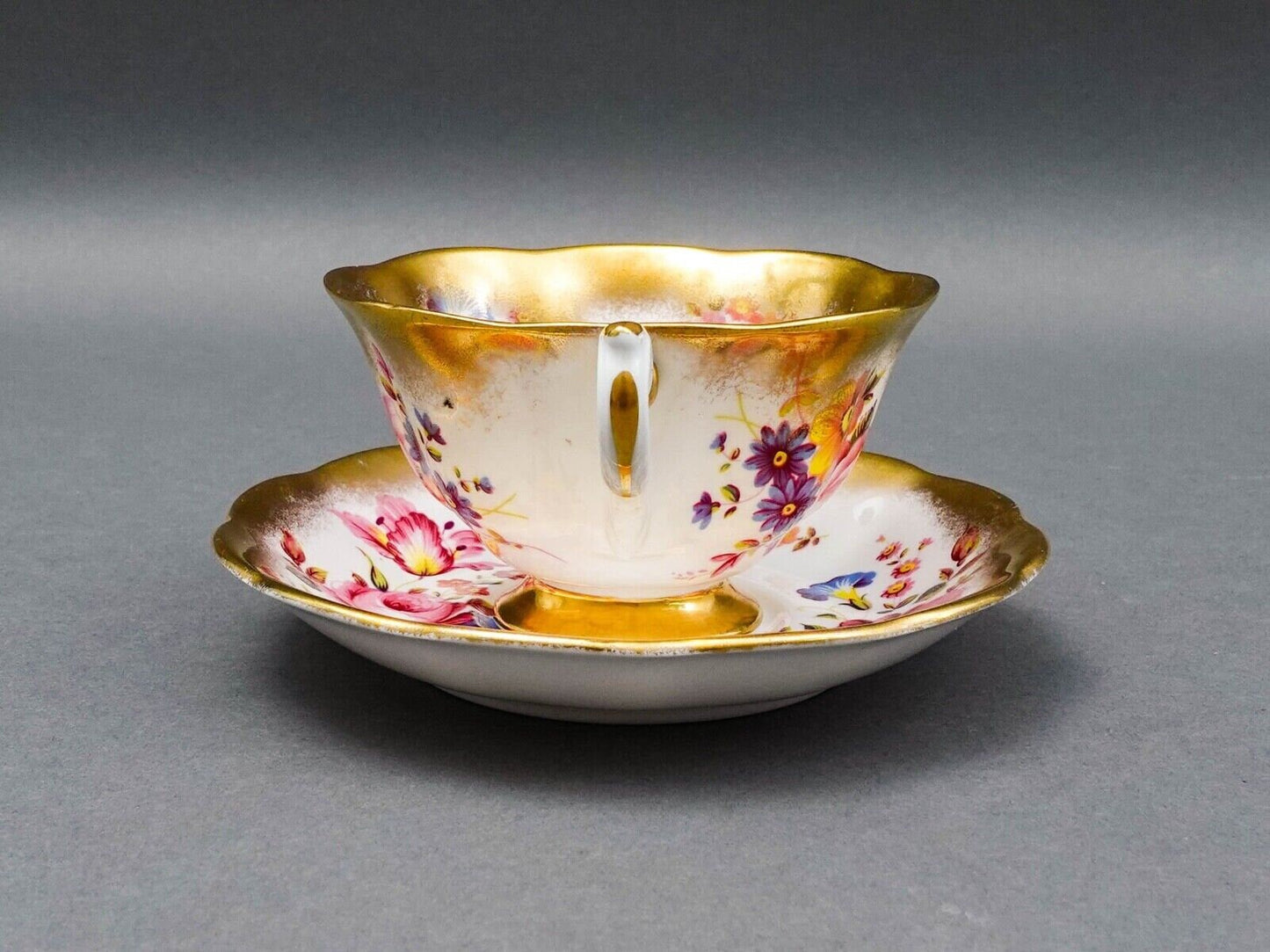 Royal Albert England Treasure Chest Series Tea Cup & Saucer