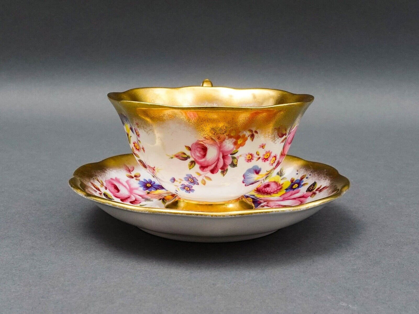 Royal Albert England Treasure Chest Series Tea Cup & Saucer