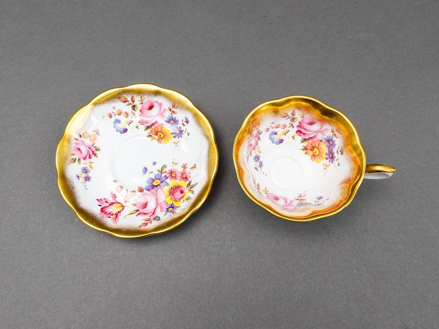 Royal Albert England Treasure Chest Series Tea Cup & Saucer