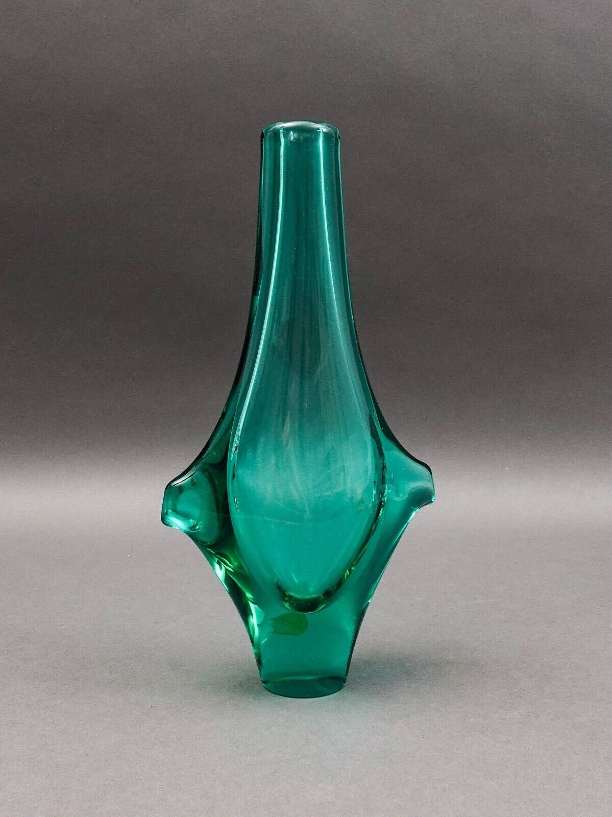 Zelezny Brod Sklo ZBS Czechoslovakia Miloslav Klinger MCM Green Art Glass Vase