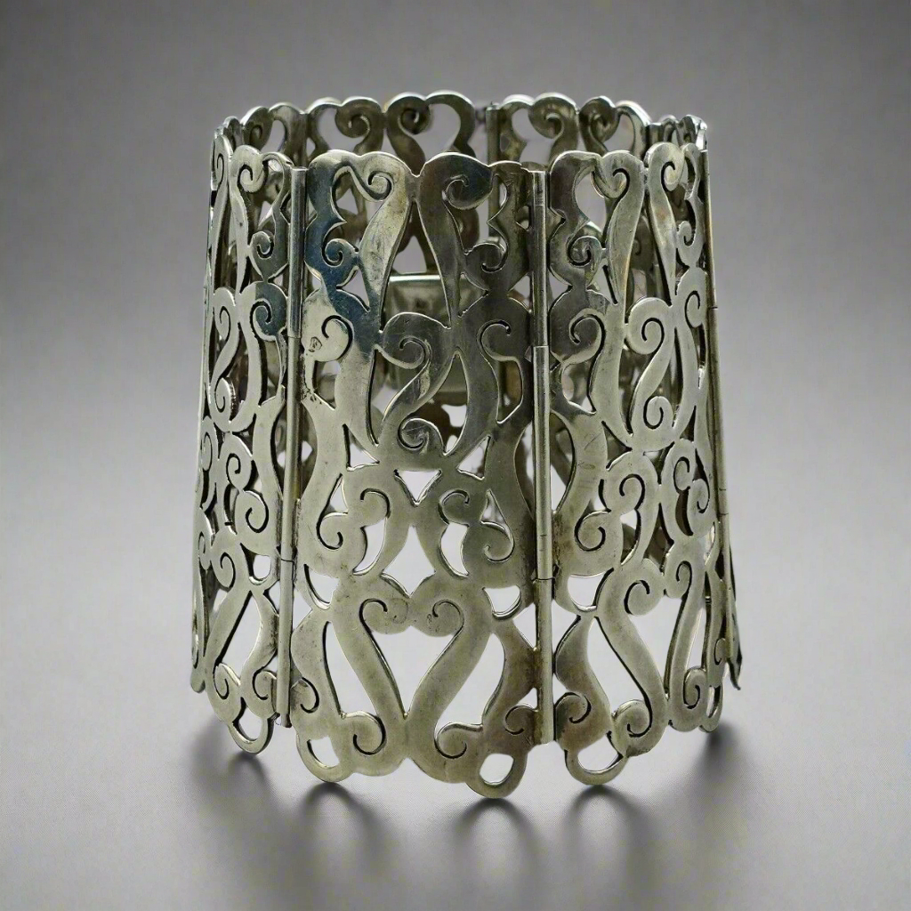 Mar Signed Vintage Mexican Sterling Silver 2 1/2" Wide Ornate Gauntlet Bracelet
