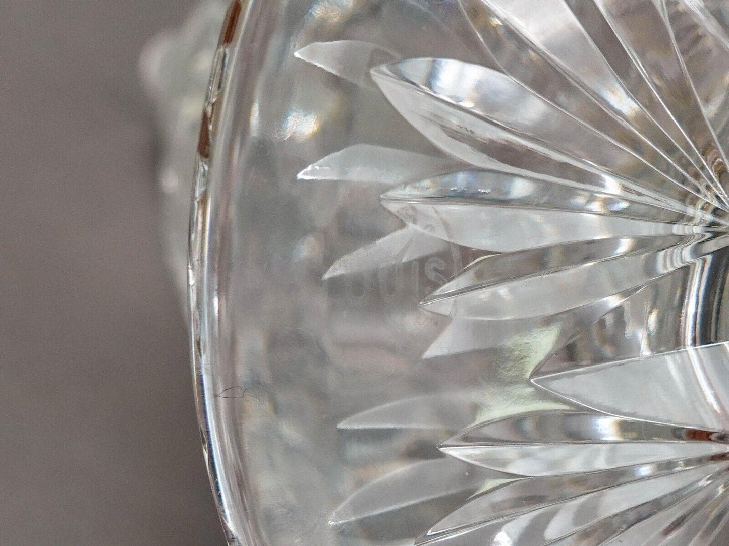 St. Louis France Florence Pineapple Cut Crystal Wine Decanter With Stopper 15.5"