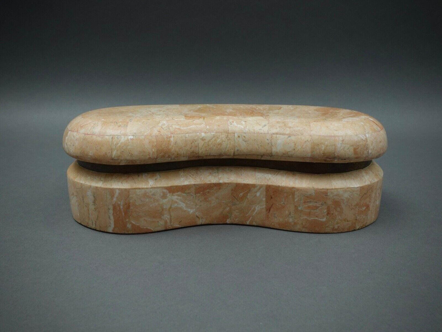 Kinder-Harris Dara 1980s Pink Tessellated Stone Brass Kidney Shaped Box (Read)