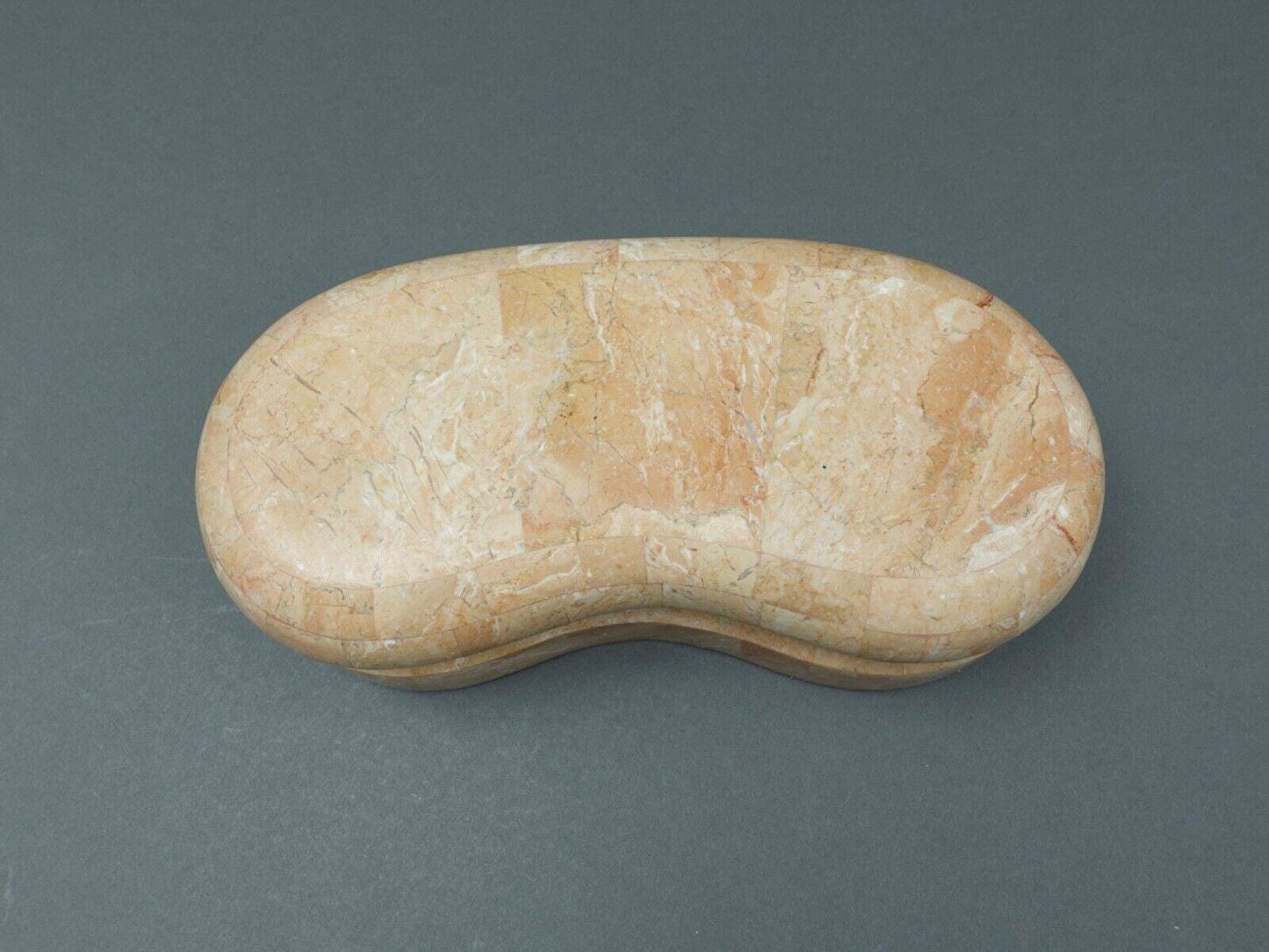 Kinder-Harris Dara 1980s Pink Tessellated Stone Brass Kidney Shaped Box (Read)