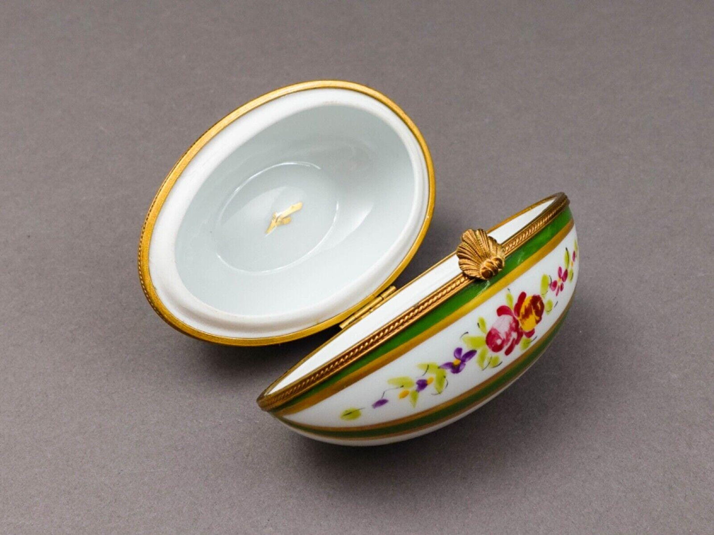 Limoges France Decor Main  Green & Gold Floral Porcelain Egg Hinged Trinket Box