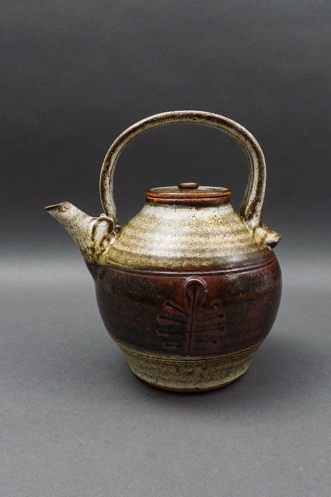 Richard Peeler (1928-1998) Signed MCM Handcrafted Studio Pottery Teapot 8 Cup