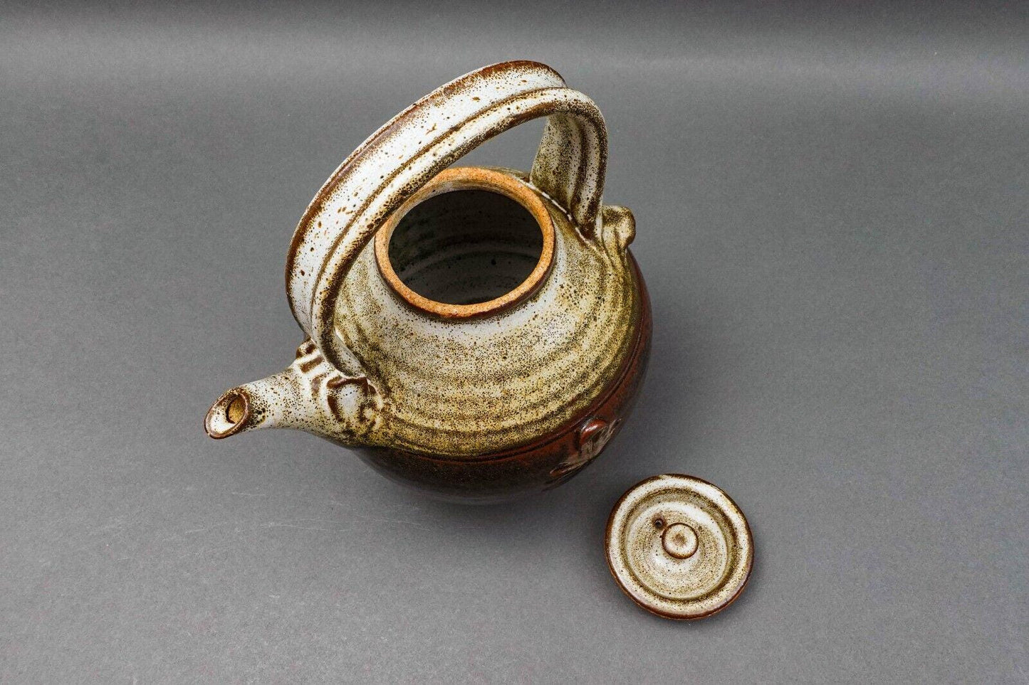 Richard Peeler (1928-1998) Signed MCM Handcrafted Studio Pottery Teapot 8 Cup