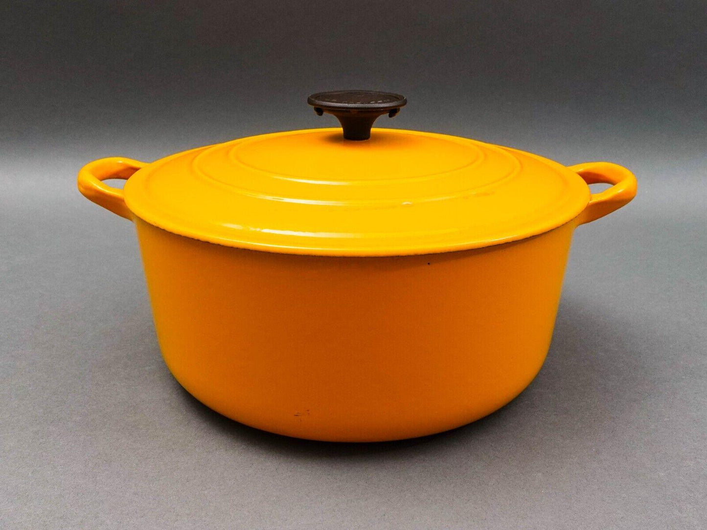 Le Creuset France #E Vintage Yellow Enamel Round Cast Iron Dutch Oven With Lid
