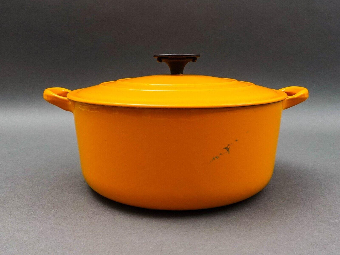 Le Creuset France #E Vintage Yellow Enamel Round Cast Iron Dutch Oven With Lid