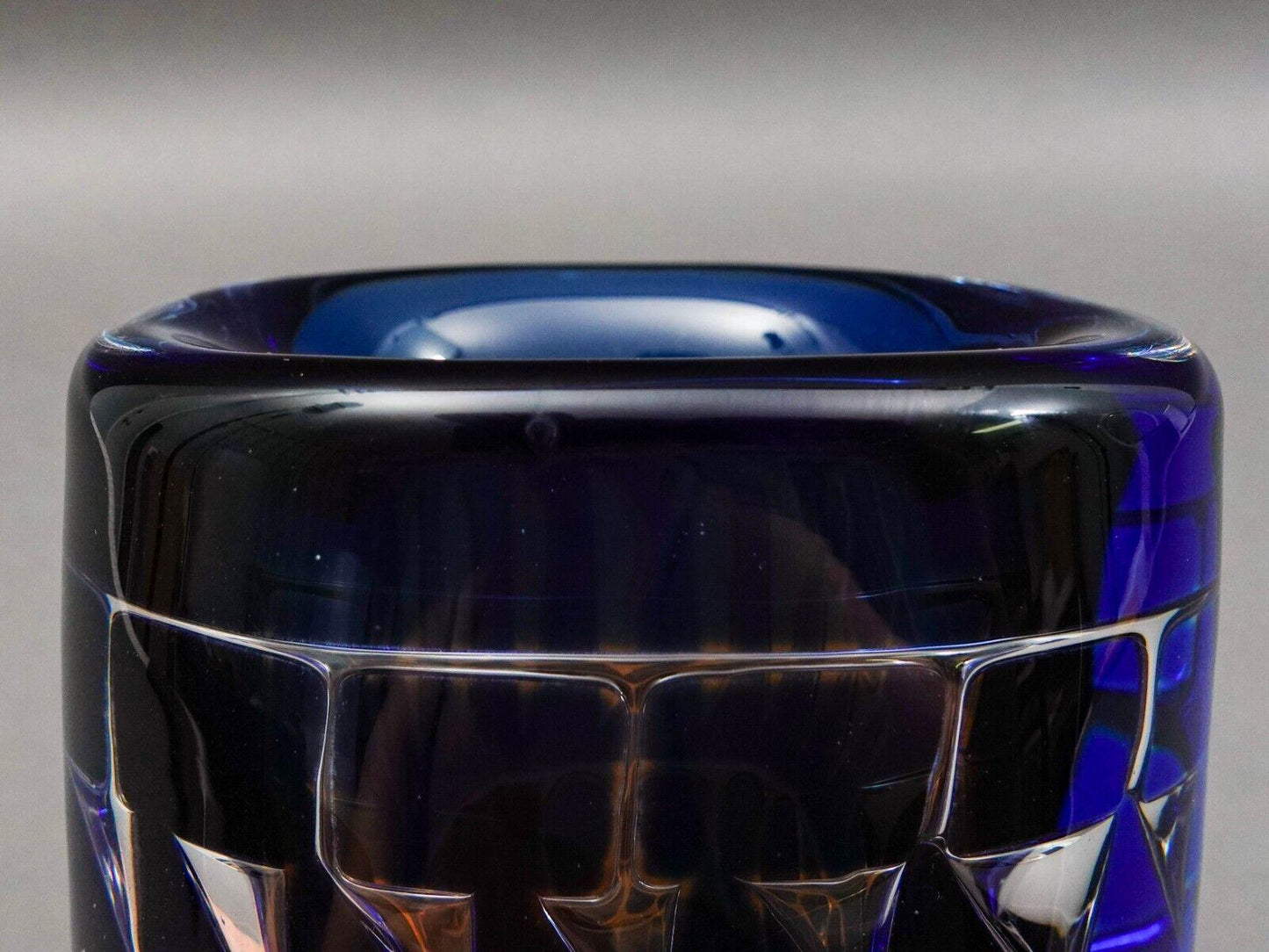 Orrefors Ingeborg Lundin Signed Ariel Nr. 164.-E.3 Blue Geometric Glass Vase