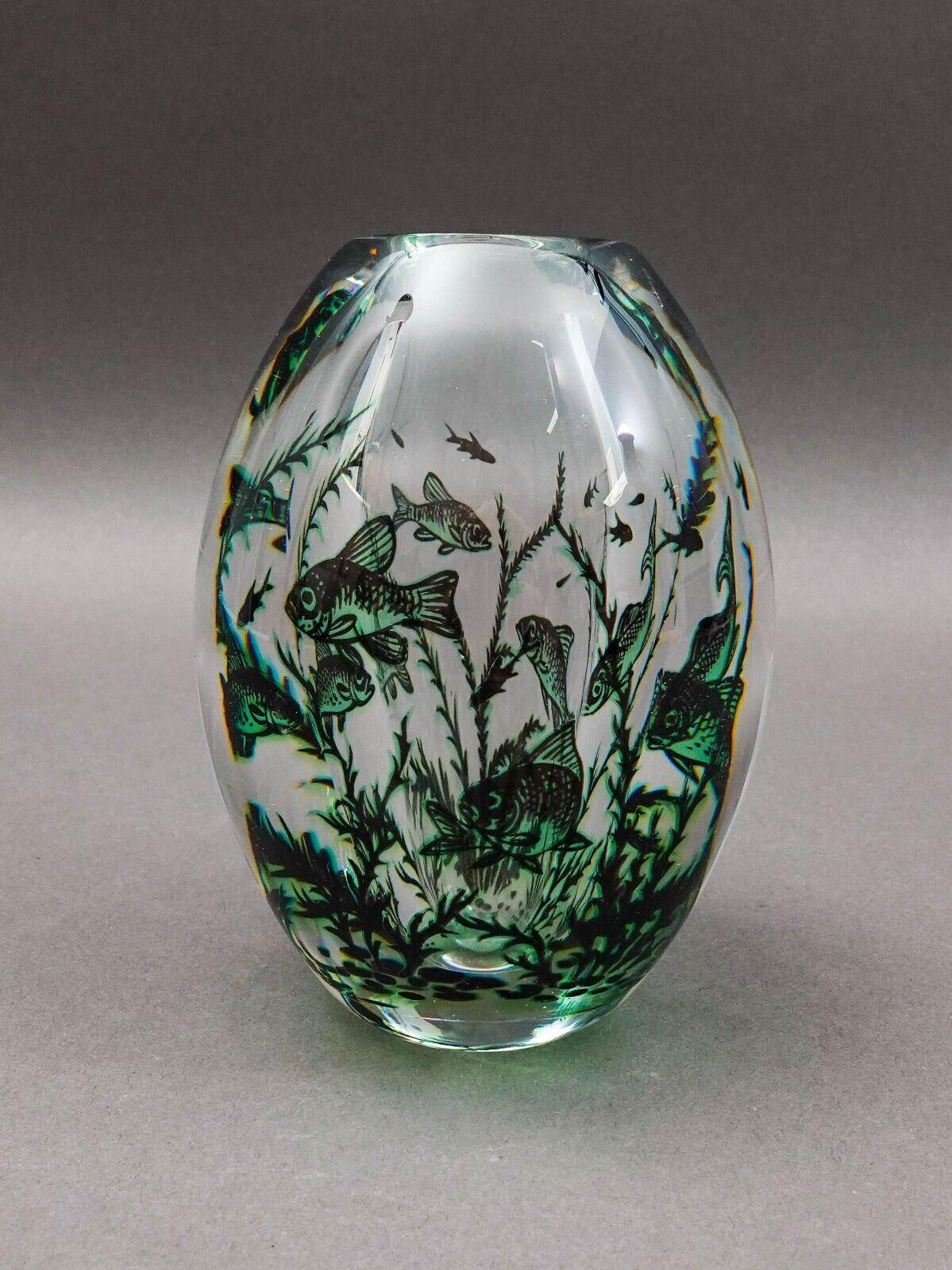 Edward Hald (Sweden, 1883 -1980) Orrefors 1948 "Graal" Fish Art Glass Vase 5.25"