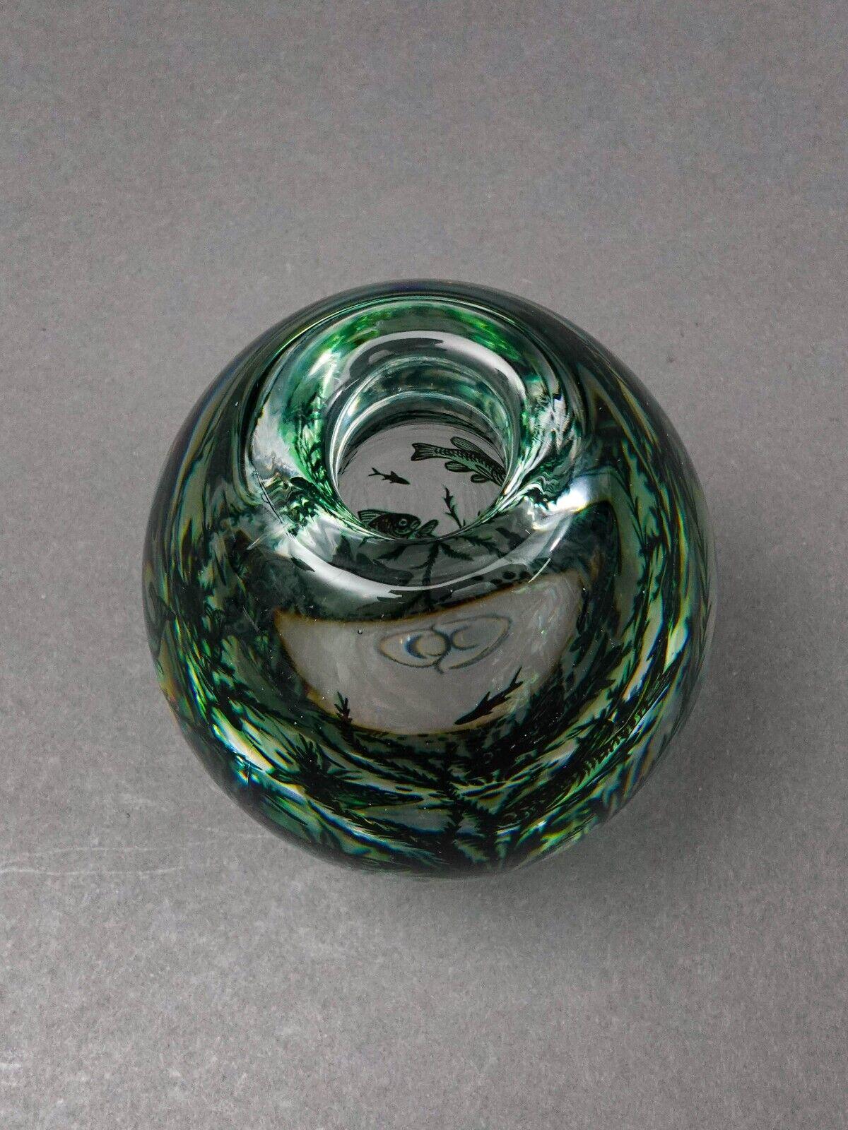 Edward Hald (Sweden, 1883 -1980) Orrefors 1948 "Graal" Fish Art Glass Vase 5.25"