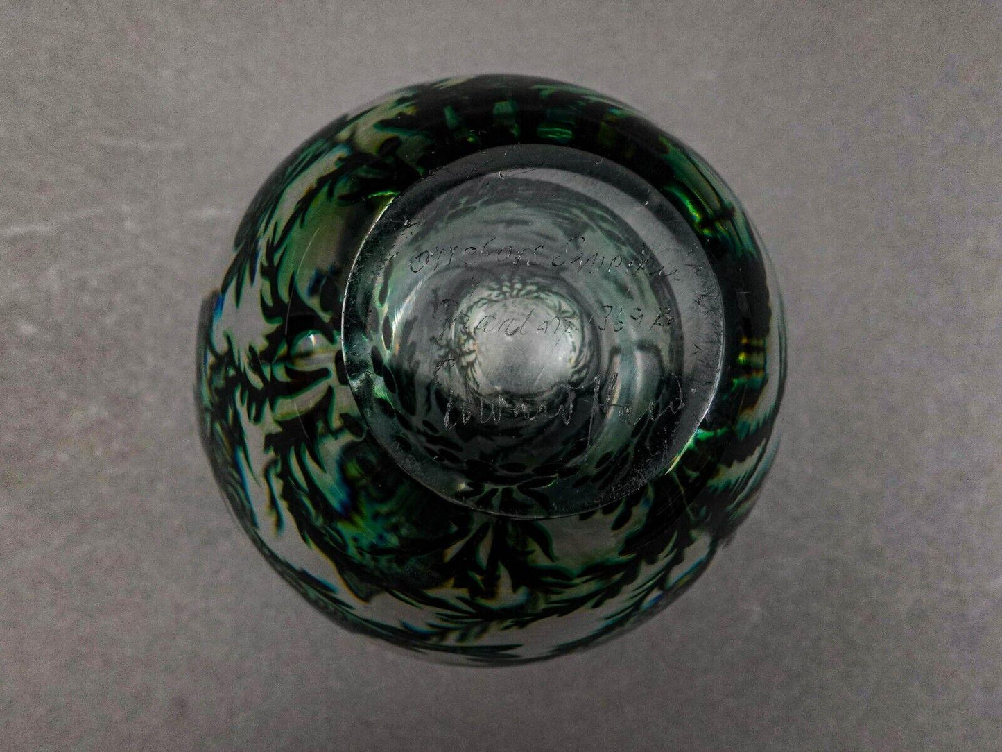 Edward Hald (Sweden, 1883 -1980) Orrefors 1948 "Graal" Fish Art Glass Vase 5.25"