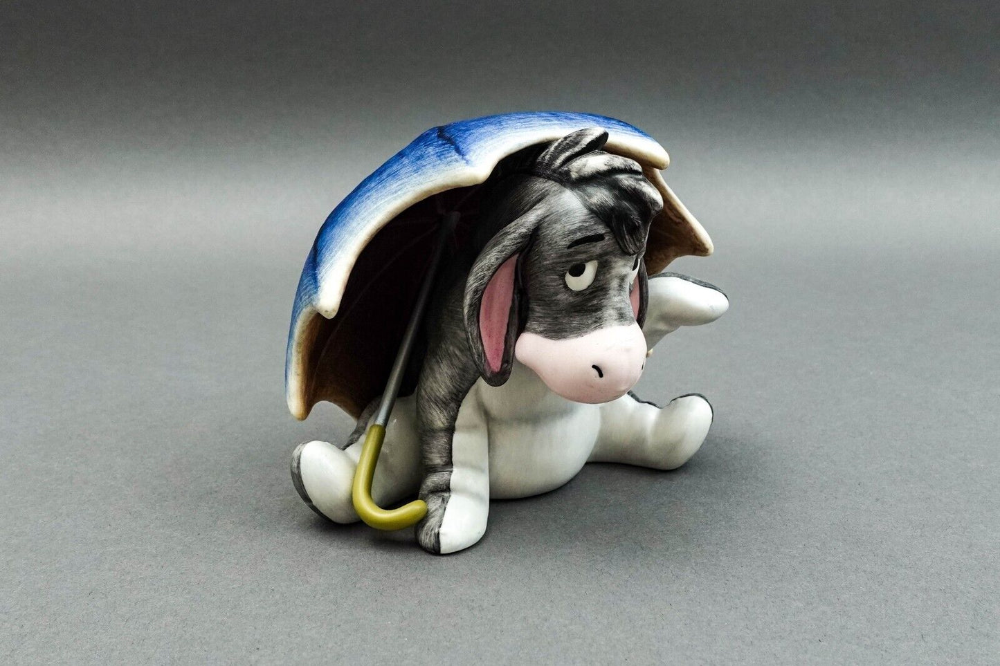 Goebel Walt Disney Eeyore Umbrella Boy Winnie The Pooh 17-356 Rare Figurine