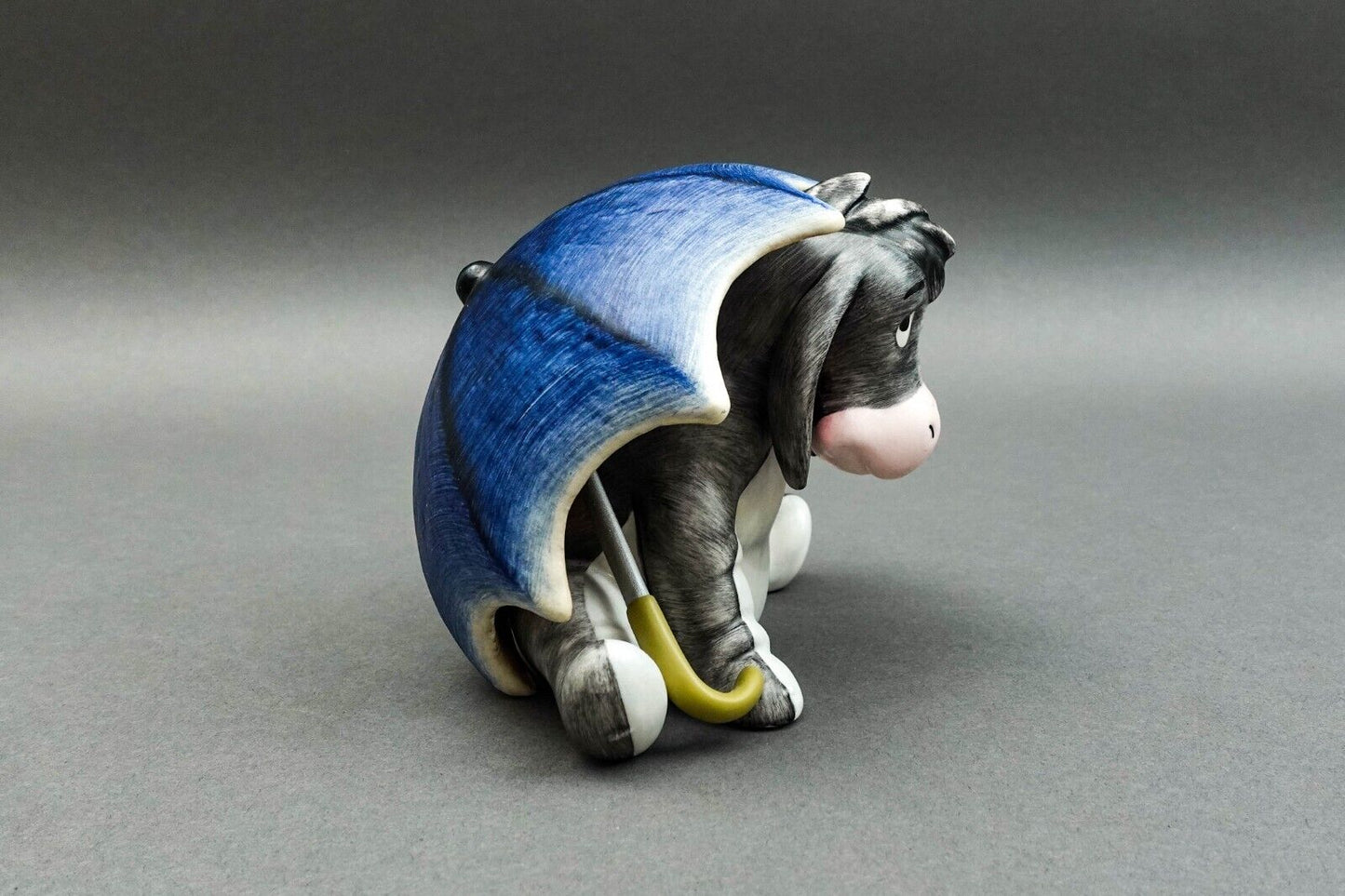 Goebel Walt Disney Eeyore Umbrella Boy Winnie The Pooh 17-356 Rare Figurine