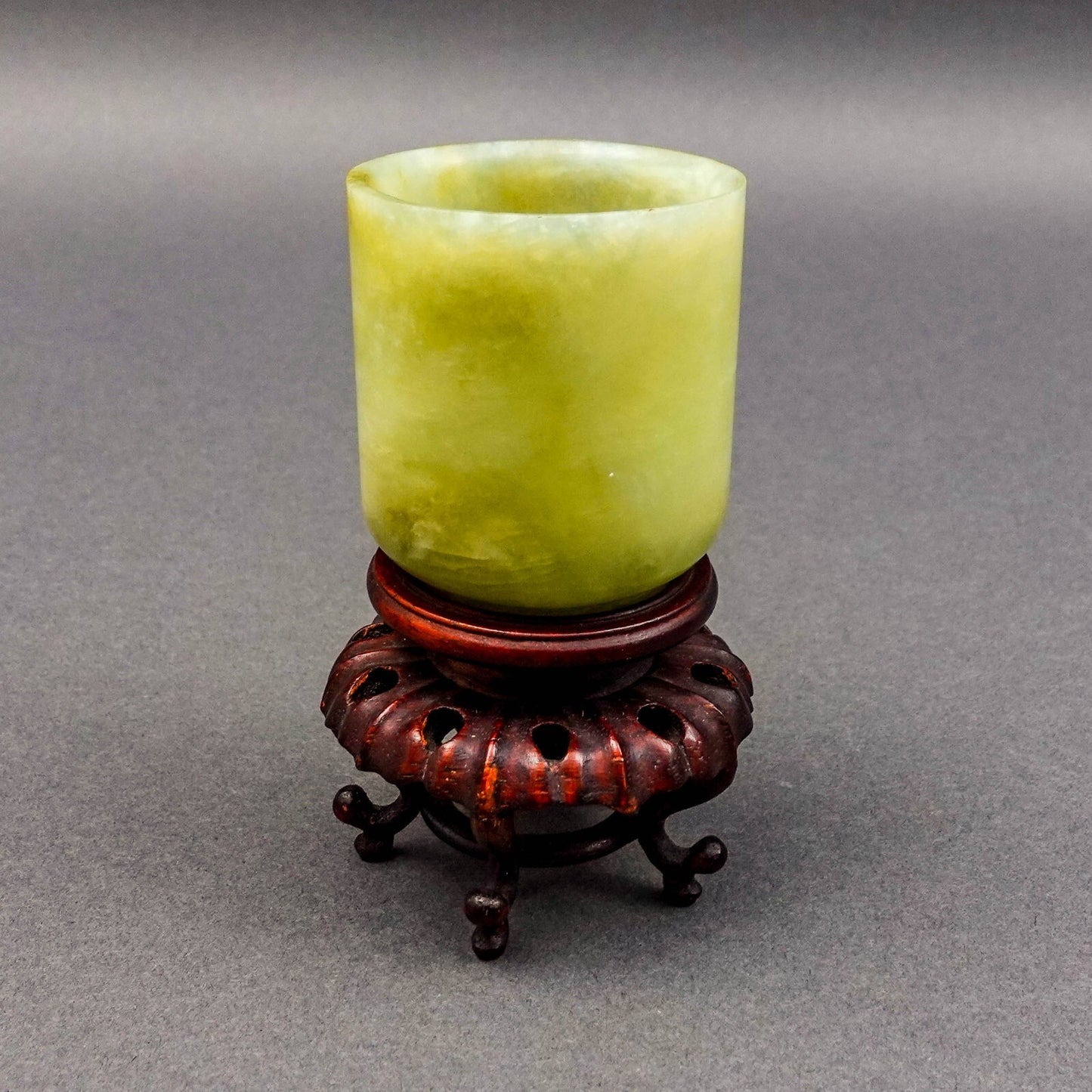 Chinese Qing Dynasty Hetian Jade Jadeite Tea Cup On Wooden Stand