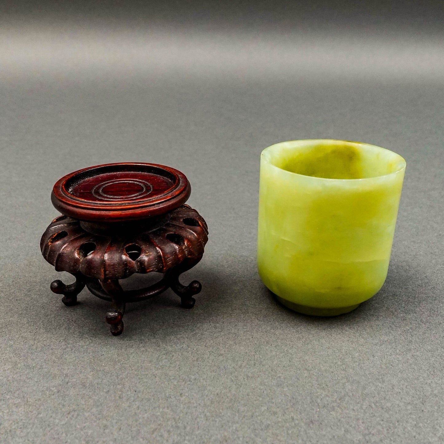 Chinese Qing Dynasty Hetian Jade Jadeite Tea Cup On Wooden Stand