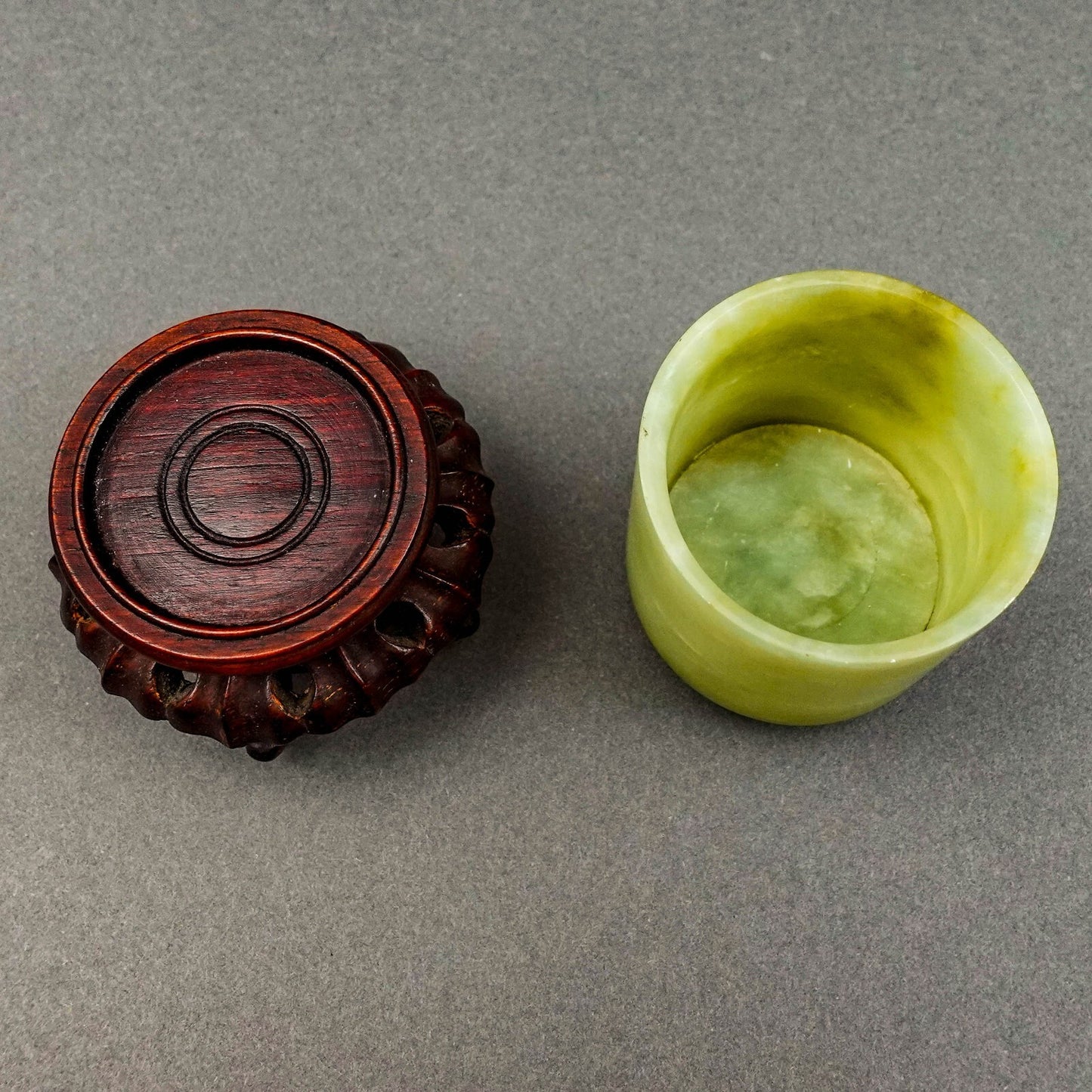 Chinese Qing Dynasty Hetian Jade Jadeite Tea Cup On Wooden Stand