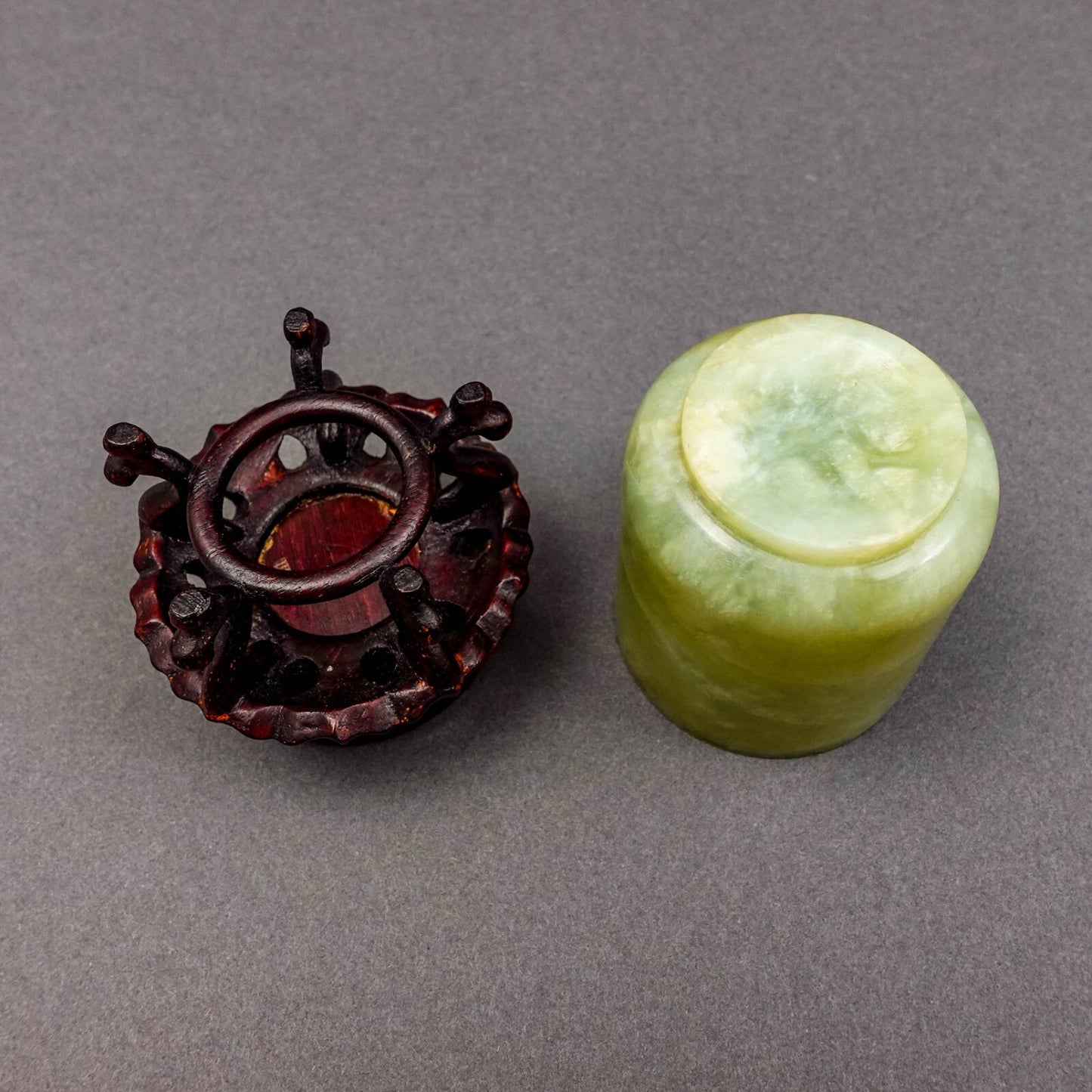 Chinese Qing Dynasty Hetian Jade Jadeite Tea Cup On Wooden Stand