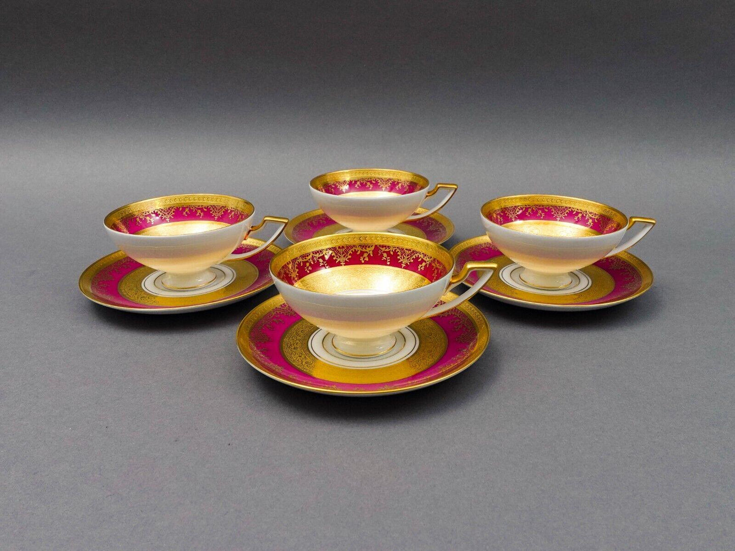 DW Porzellan Karlsbader Wertarbeit Fuchsia Gold Encrusted Cup & Saucer Set Of 4