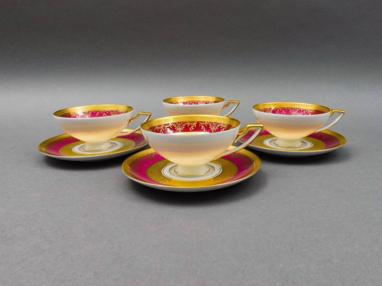 DW Porzellan Karlsbader Wertarbeit Fuchsia Gold Encrusted Cup & Saucer Set Of 4
