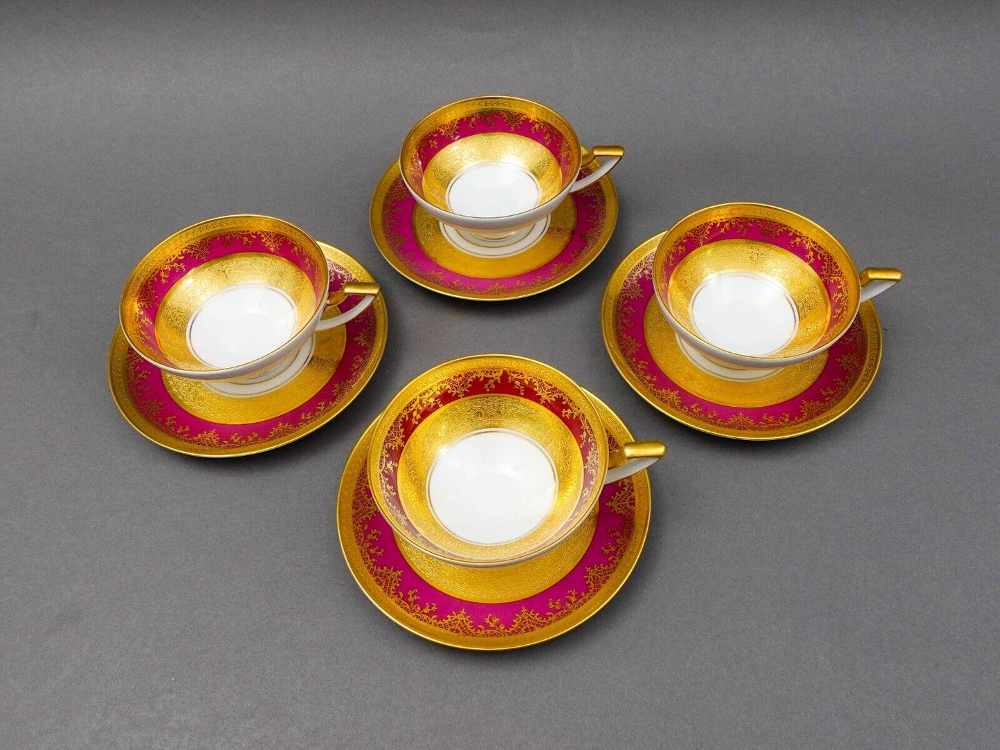 DW Porzellan Karlsbader Wertarbeit Fuchsia Gold Encrusted Cup & Saucer Set Of 4