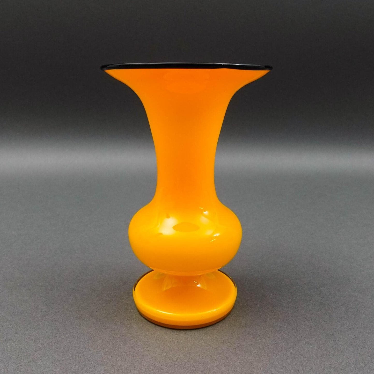 Franz Welz Bohemian Czech Art Deco Tango Art Glass Trumpet Vase 6 5/8"