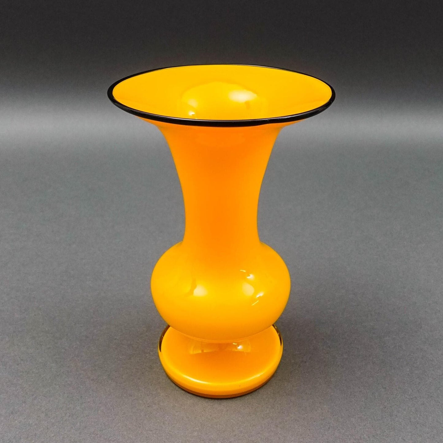 Franz Welz Bohemian Czech Art Deco Tango Art Glass Trumpet Vase 6 5/8"