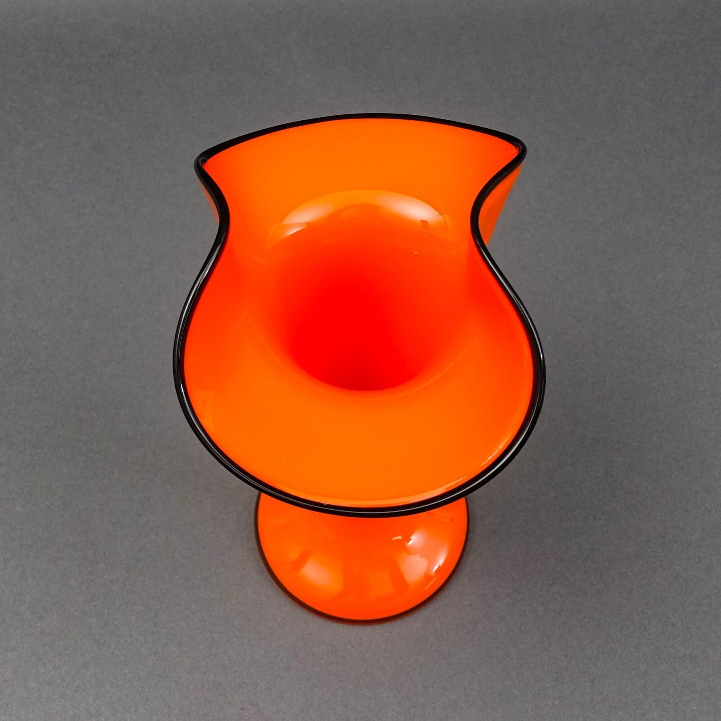 Franz Welz Bohemian Czech Art Deco Tango Art Glass Fluted Trumpet Vase 8"
