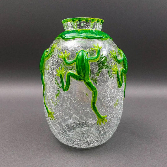 Vintage Applied Five Green Frogs In Relief Clear Crackle Glass Vase 10 1/8"