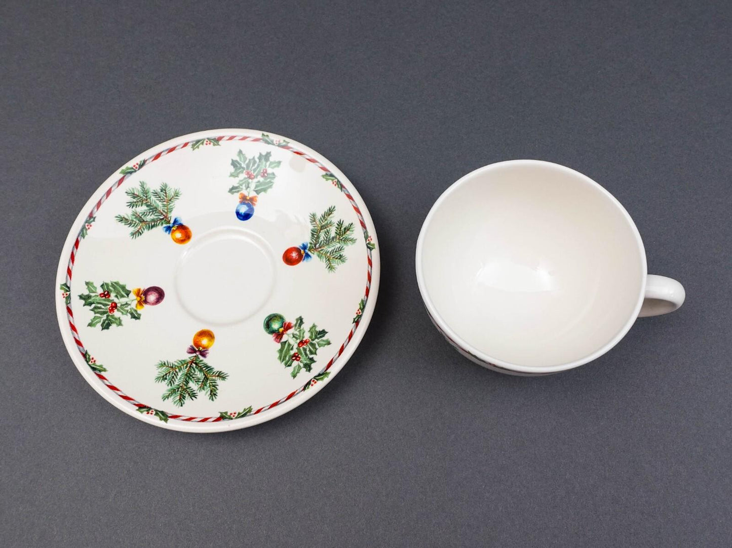 Gien France Joyeux Noel Porcelain Christmas Holiday Tea Cup & Saucer Set