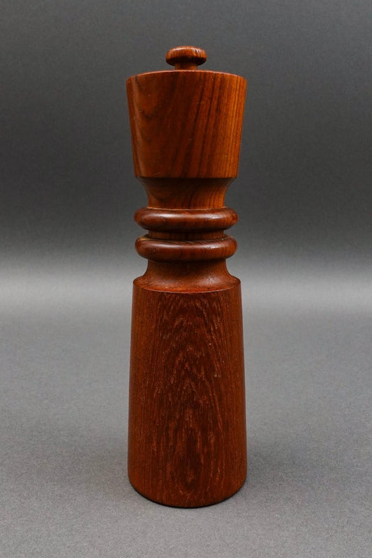Dansk Jens Quistaard Denmark Vintage Chess Queen 832 Teak Wood Salt Pepper Mill