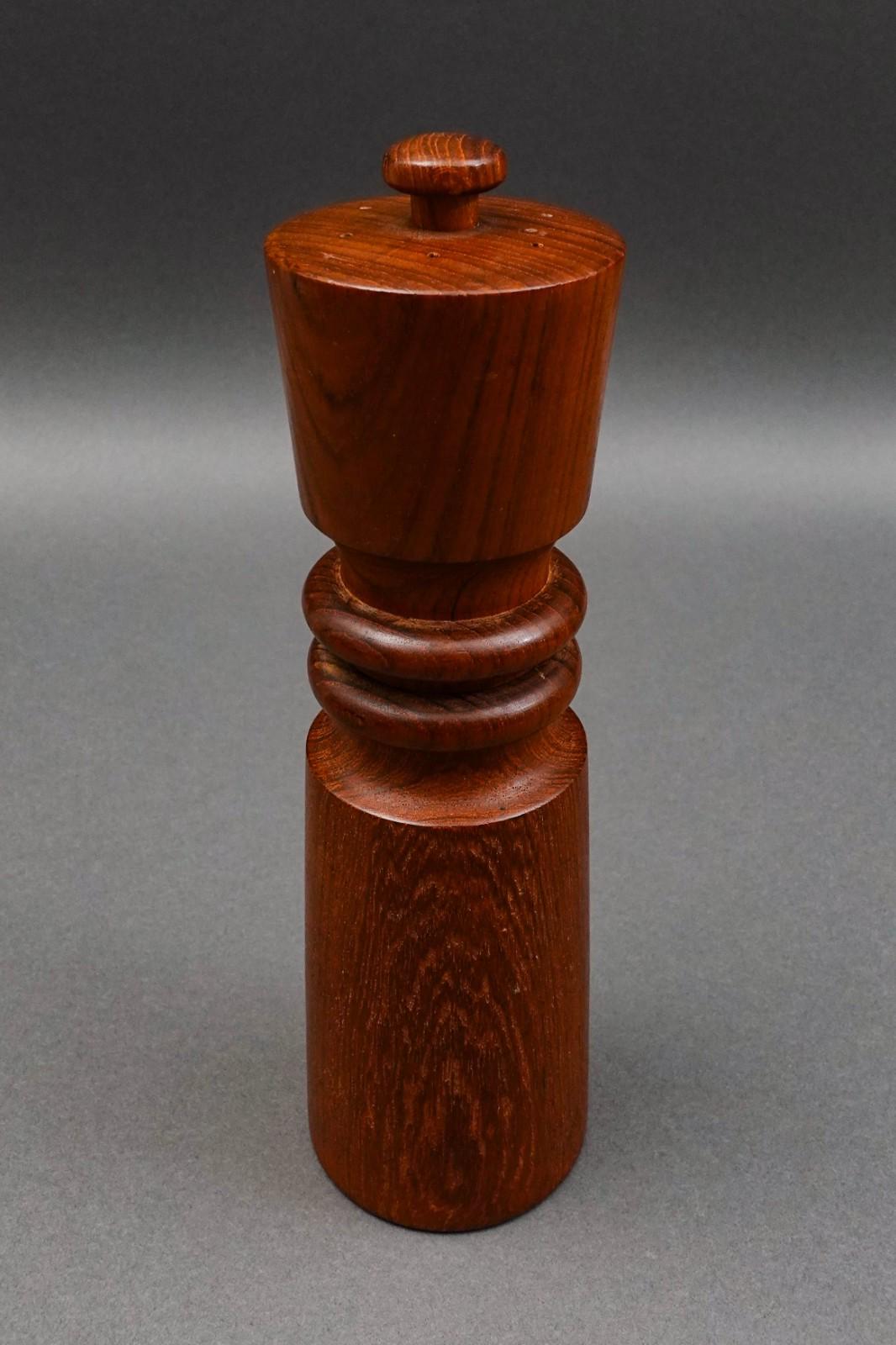 Dansk Jens Quistaard Denmark Vintage Chess Queen 832 Teak Wood Salt Pepper Mill