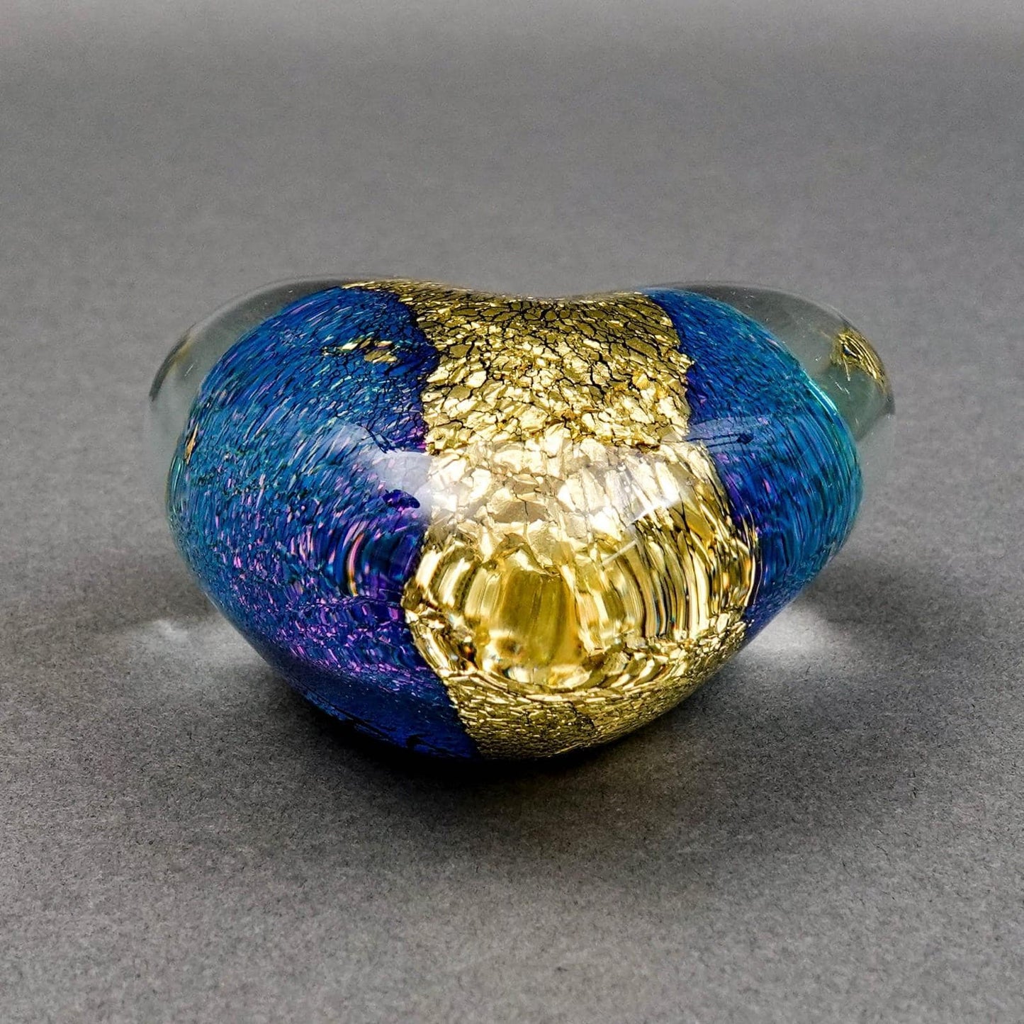 Eickholt Signed 1996 Iridescent Dichroic Gold Foil Heart Art Glass Paperweight