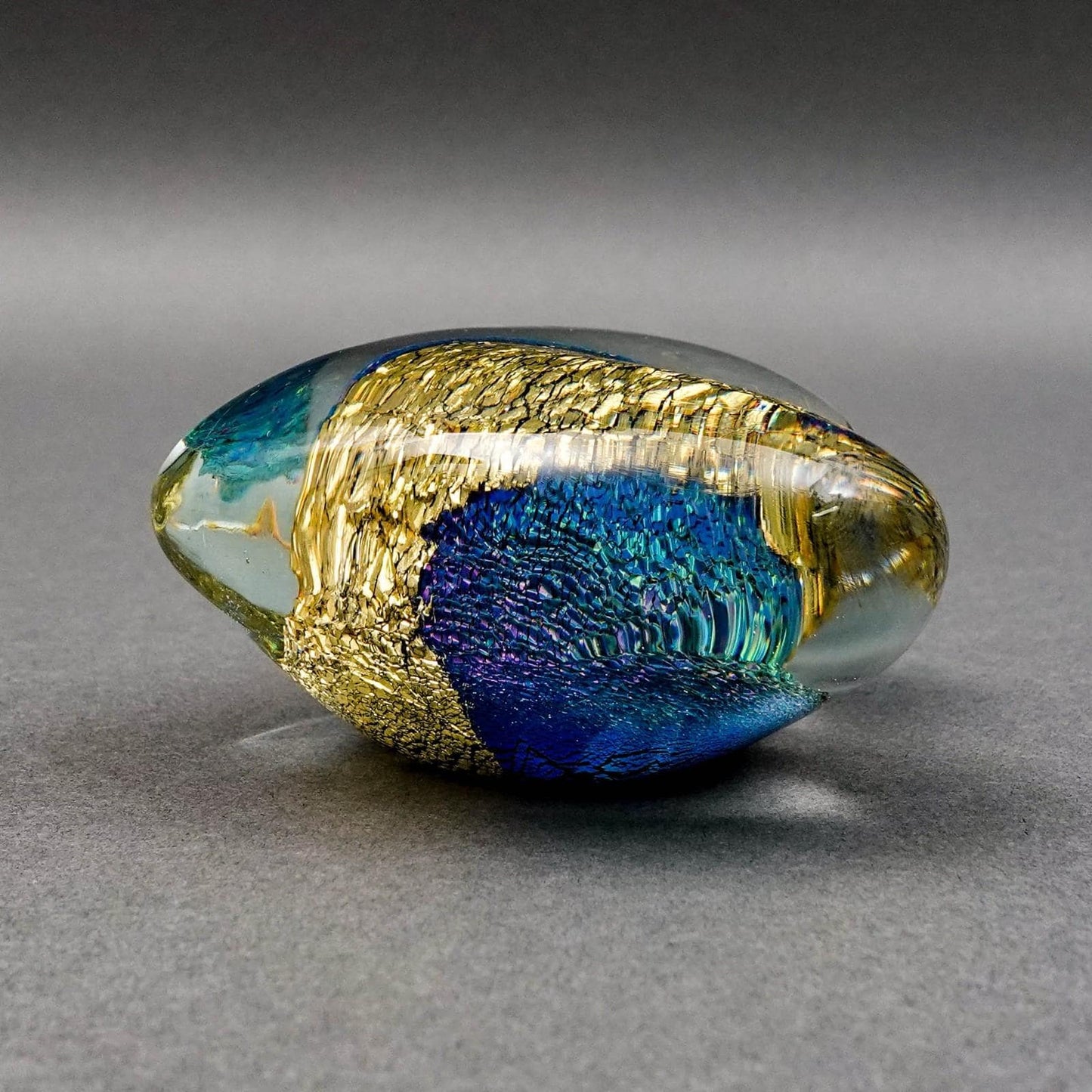 Eickholt Signed 1996 Iridescent Dichroic Gold Foil Heart Art Glass Paperweight