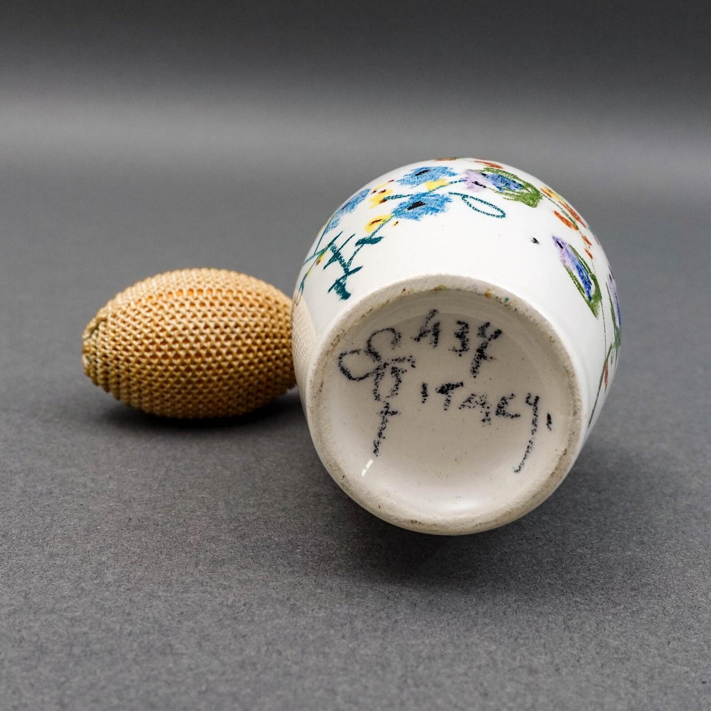 Milvia Quadrifoglio Italy Vintage Painted Pottery Perfume Atomizer Bottle (Read)